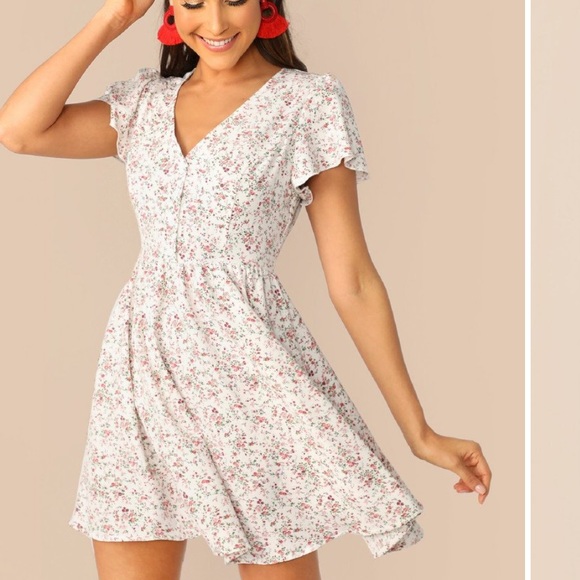 White floral dress *NEW* - Picture 1 of 2